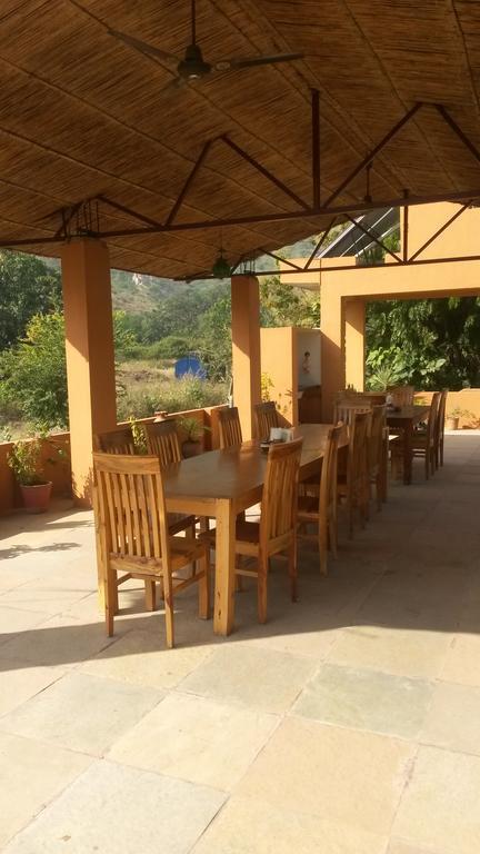 הוילה אודייפור Krishna Ranch מראה חיצוני תמונה